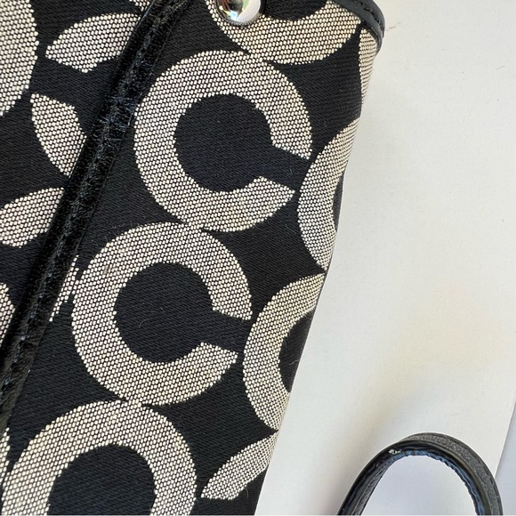 Coach wristlet - Picture 4 of 6